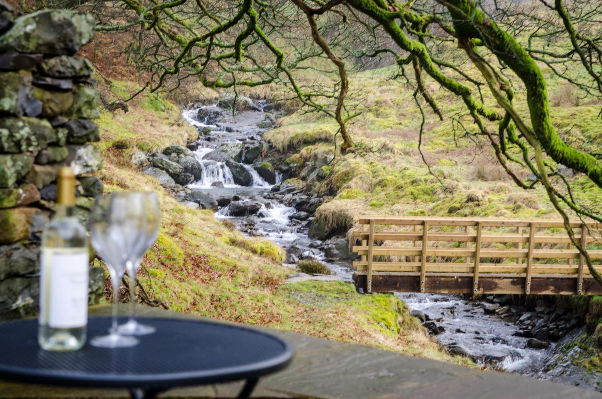 The Cow Shed - with hot tub