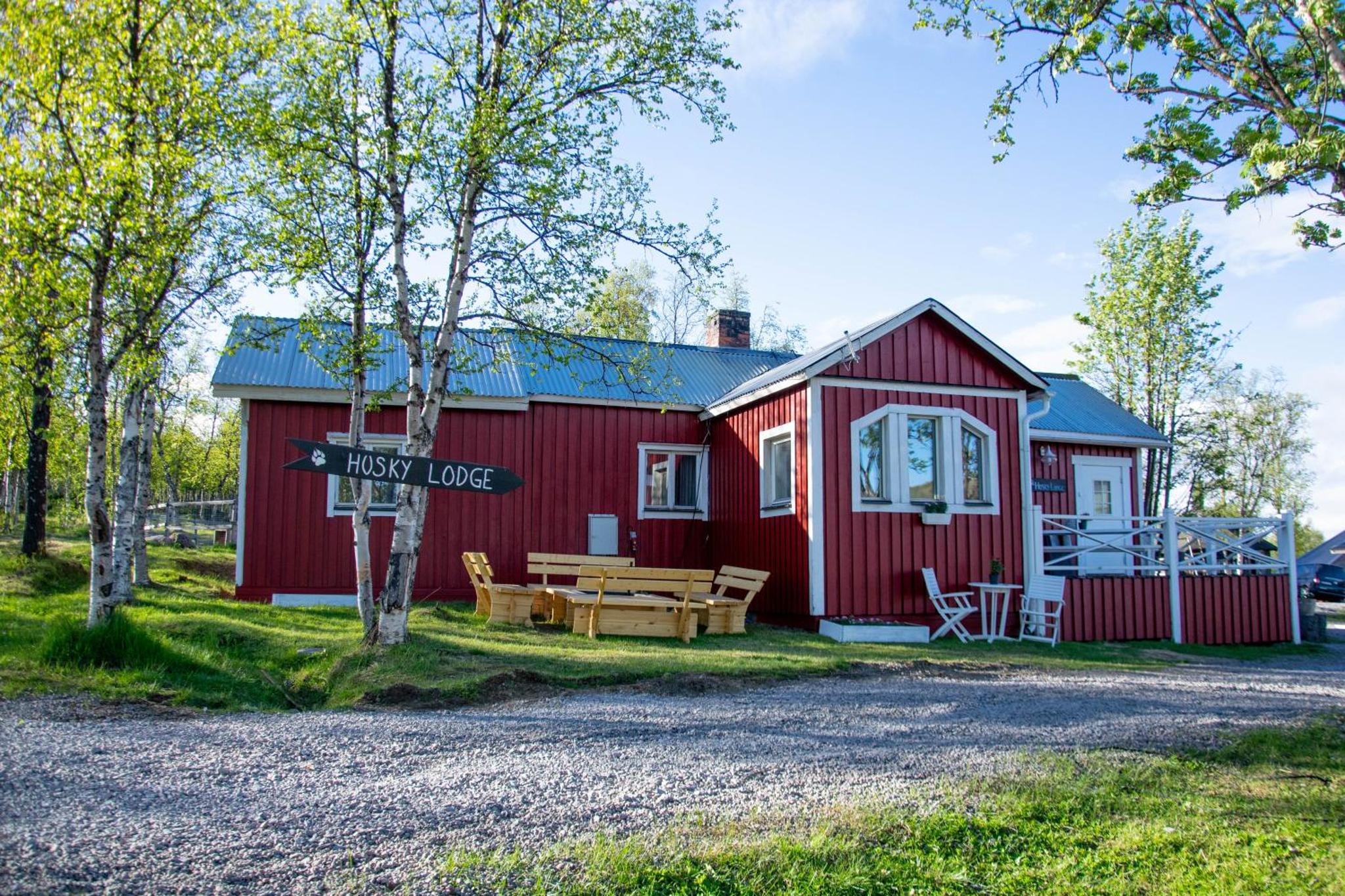 Husky Lodge