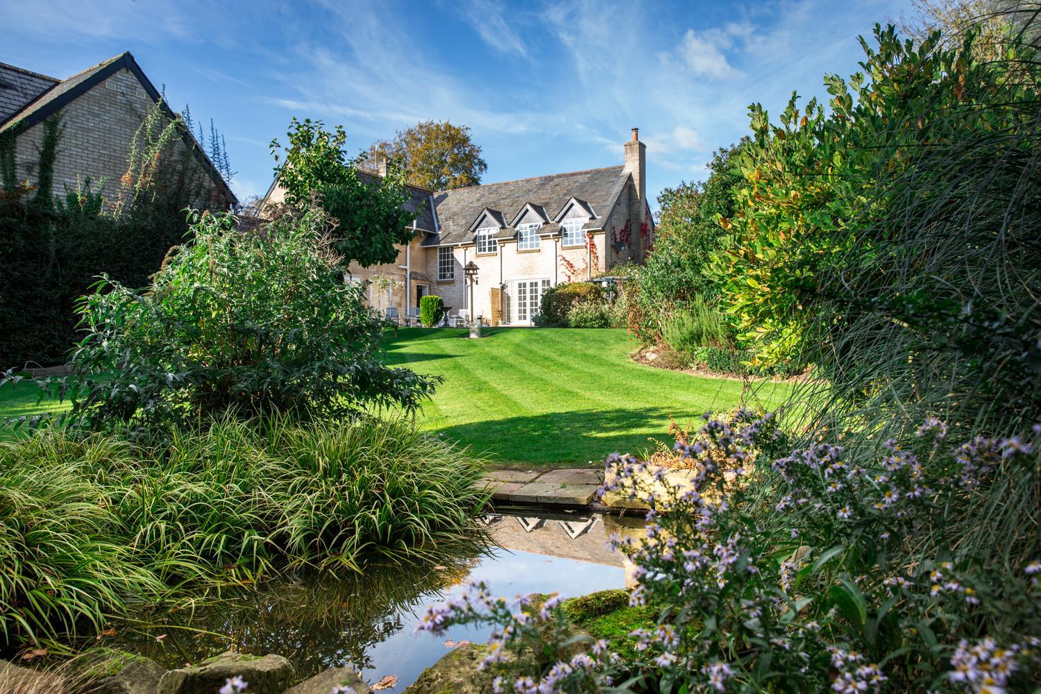 Cricket Field House