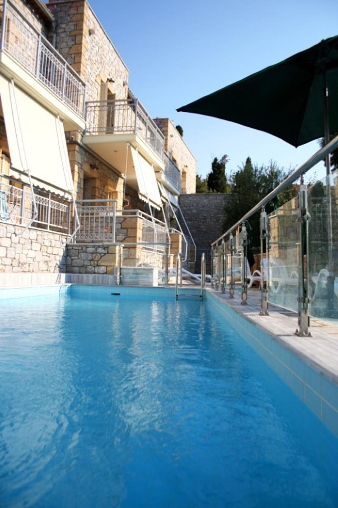 8 Furnished Apartments in Stoupa for Rent