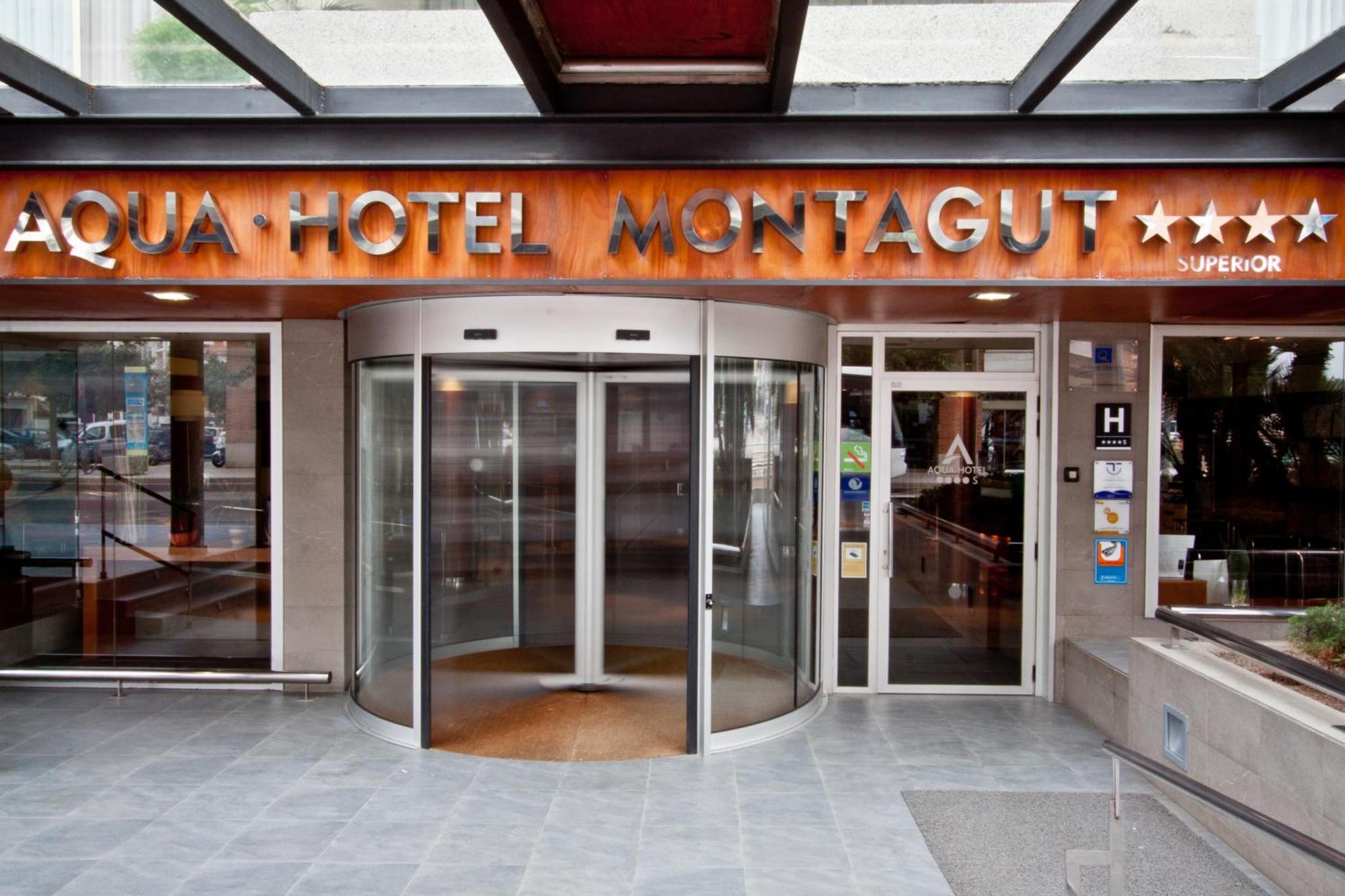 Aqua Hotel Montagut Suites