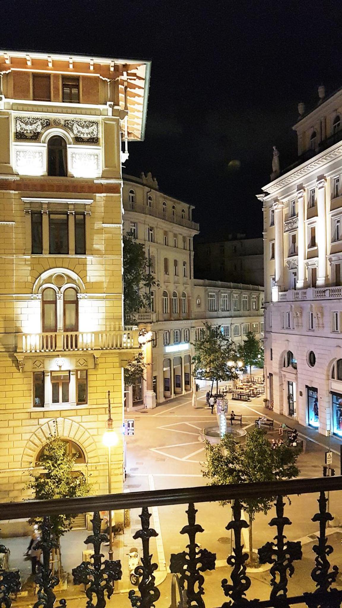 Trieste Center Rooms & Apartments