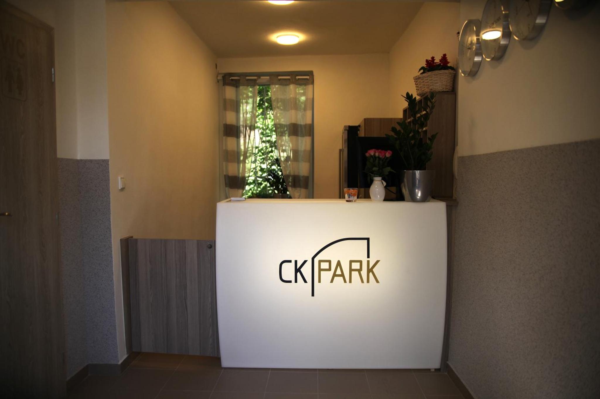 Hotel Ck Park