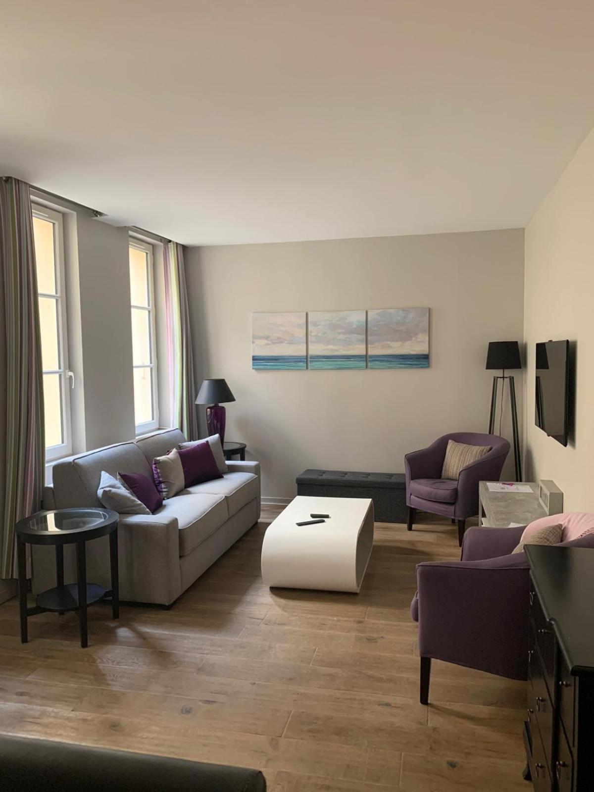 Appartement Versailles quartier Notre Dame au pied du Chateau avec Parking