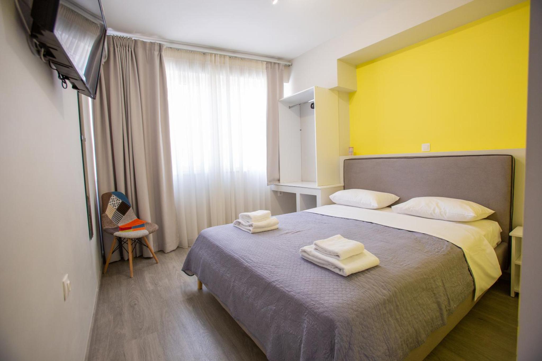 Raise Boutique Rooms in the Center of Athens