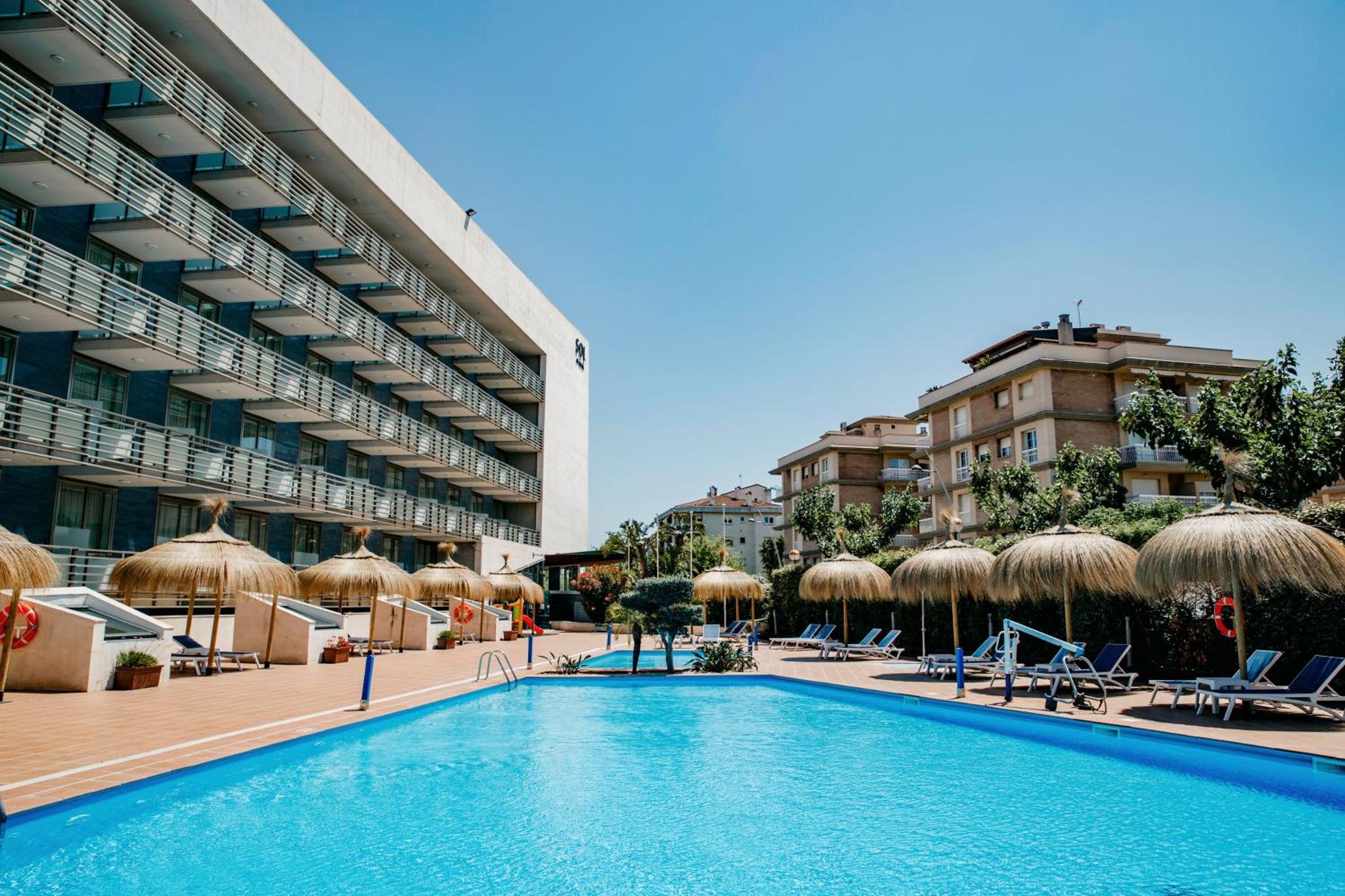 TRYP Port Cambrils Hotel