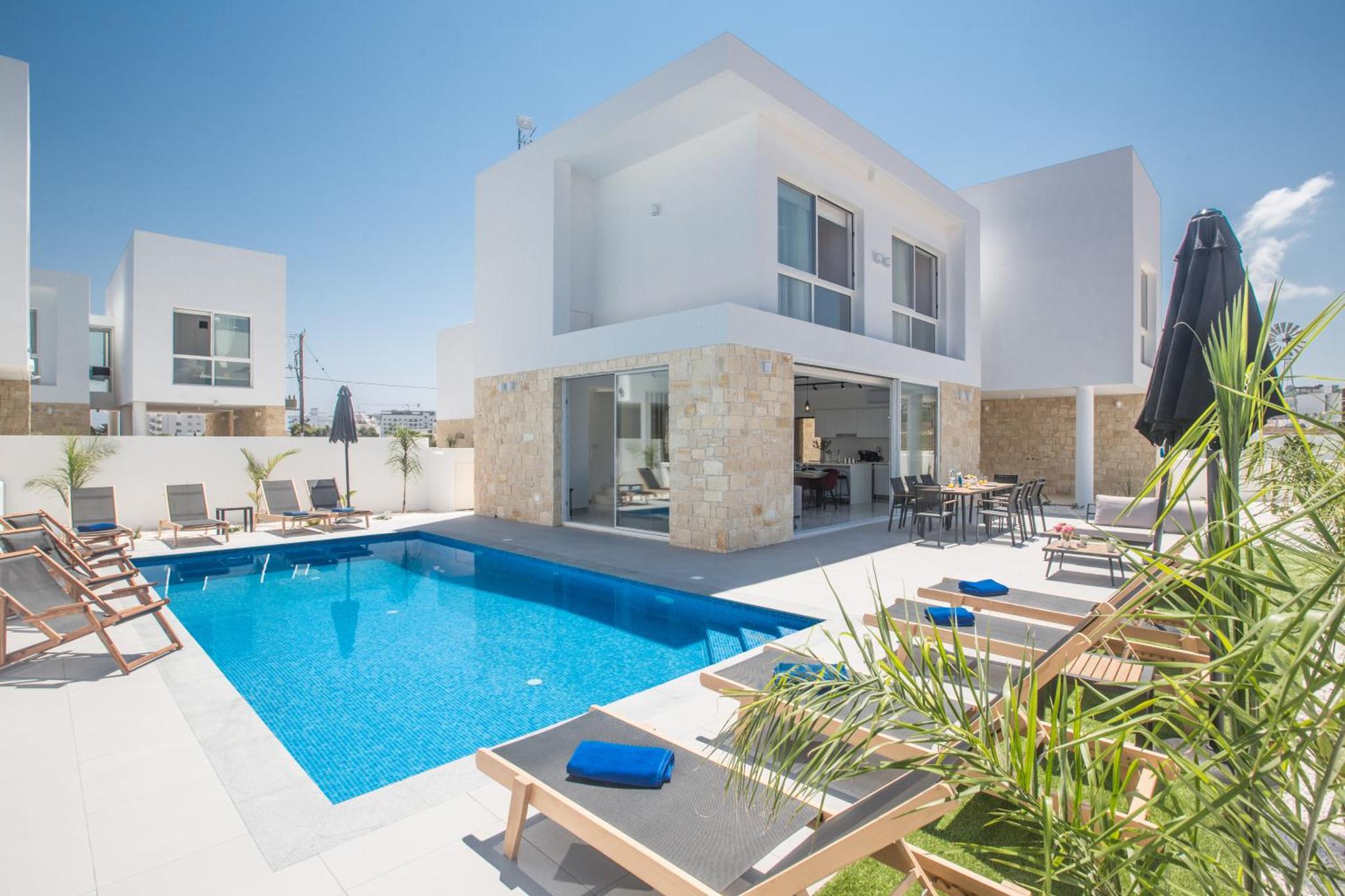 Vie Bleu Holiday Villas