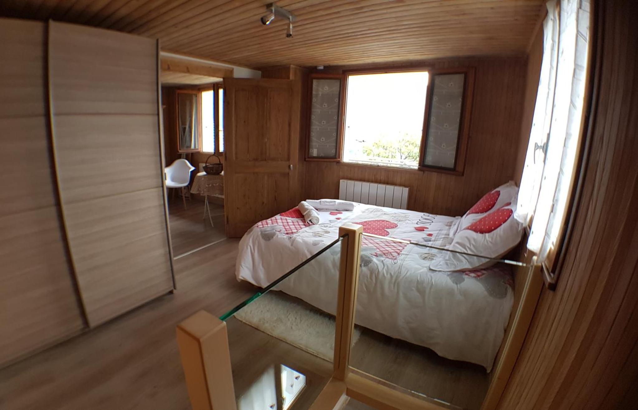 Chalet avec terrasse et vue sur le Mt-Blanc