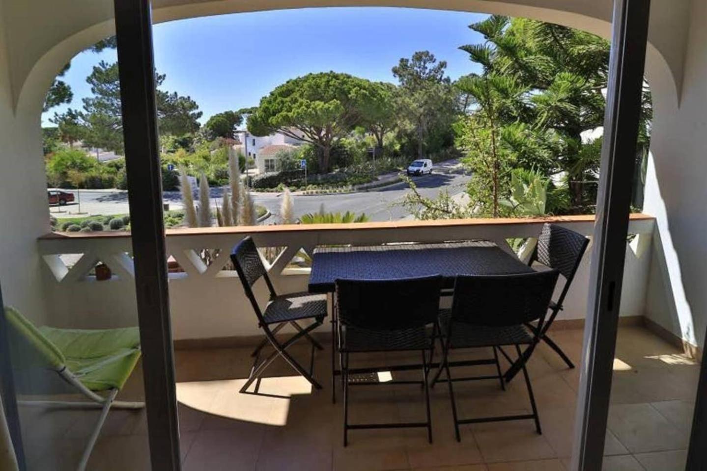 Casa Vale Do Lobo 832A - Charming Townhouse AC few minutes walk from Beach Praca