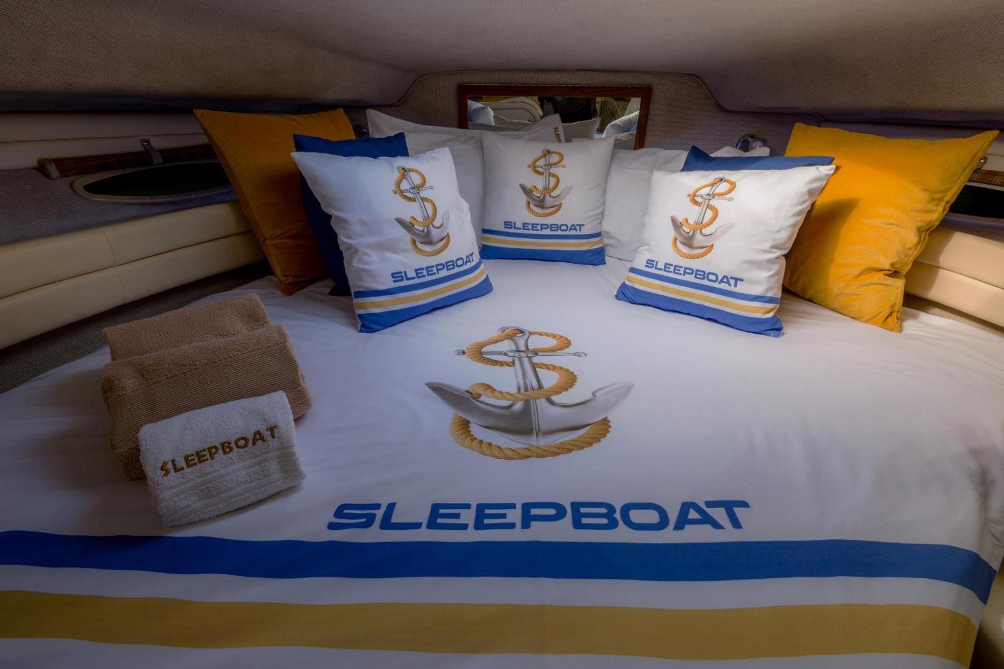 Sleep Boat
