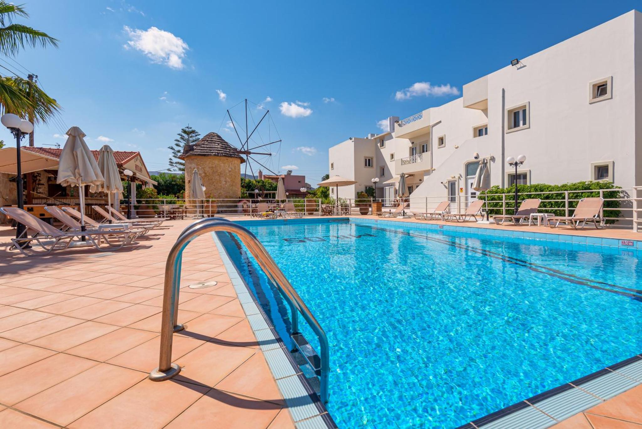 Mylos Apartments