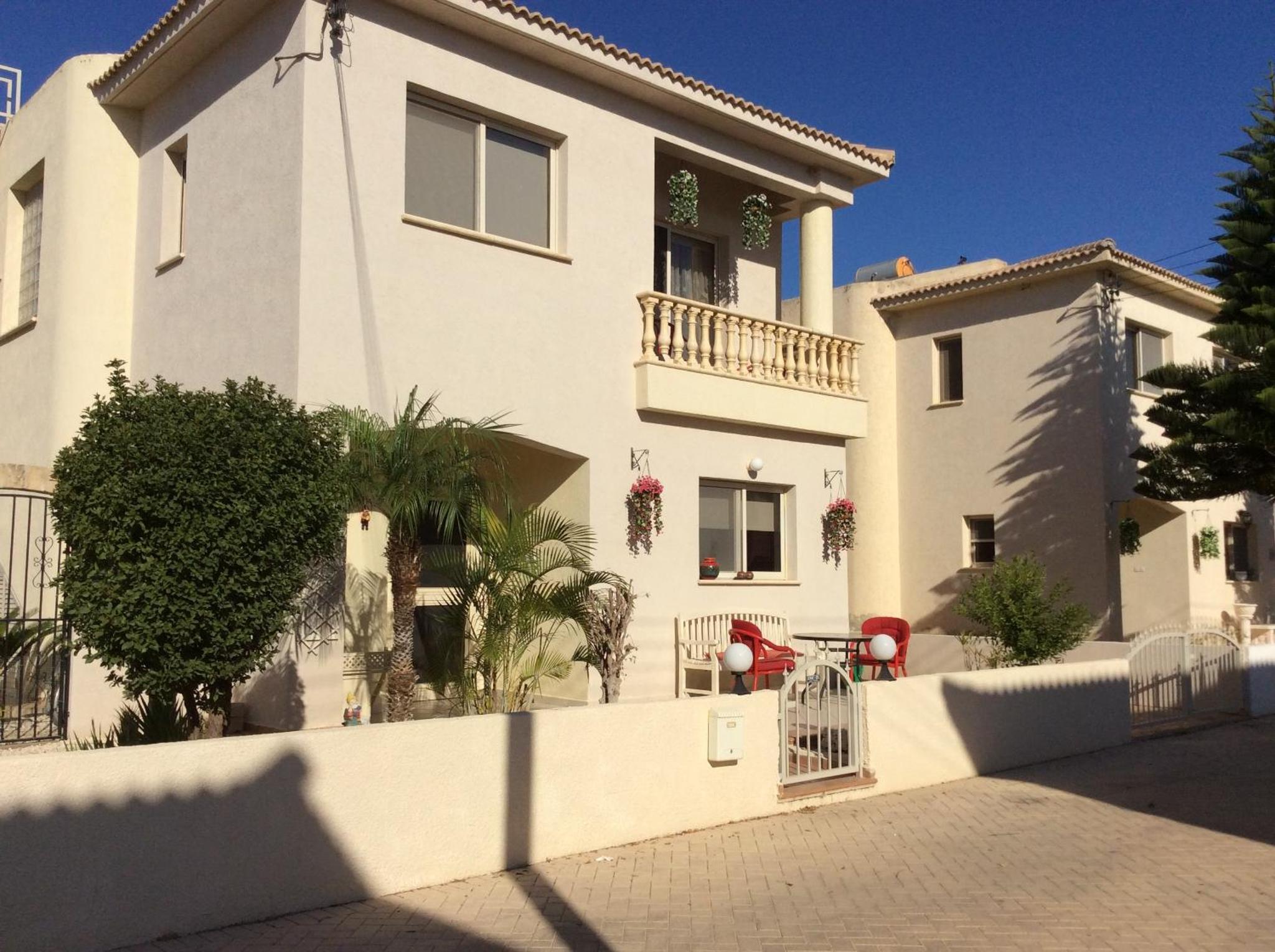 Quality Workation Villa with Pool in Superb Location in Paphos