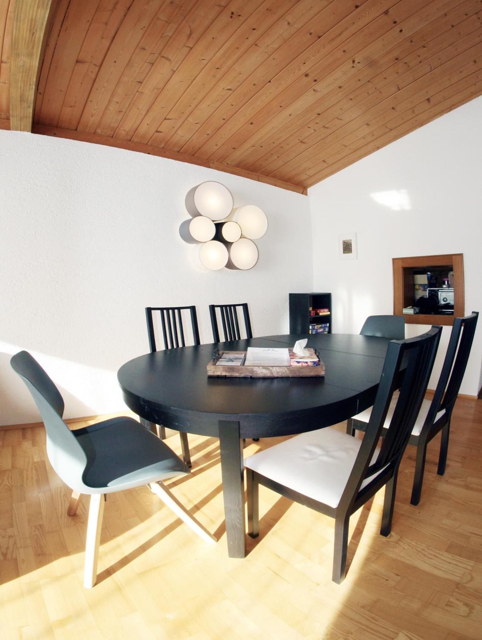 The Seefeld Retreat - Central Family Friendly Apartments - Mountain Views