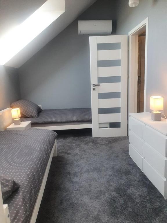 Apartament na polu golfowym