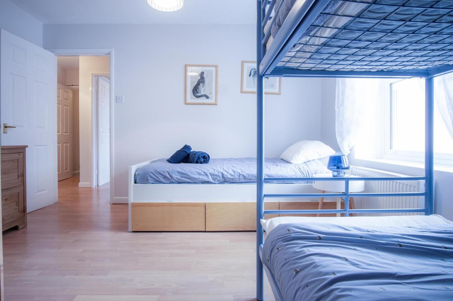 Starfish Apartment - 2 Bedroom Apartment - Tenby