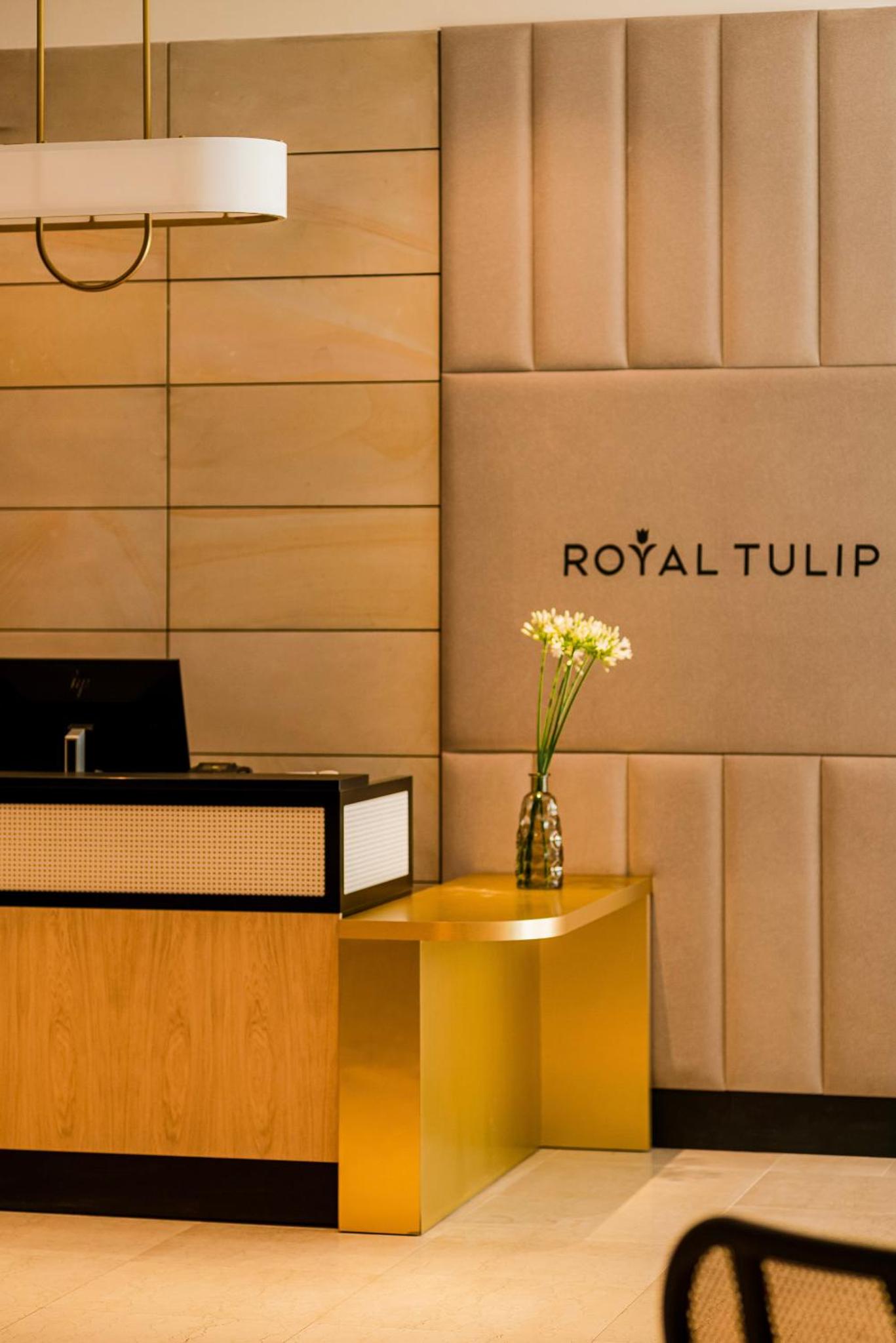 Royal Tulip Sand Hotel