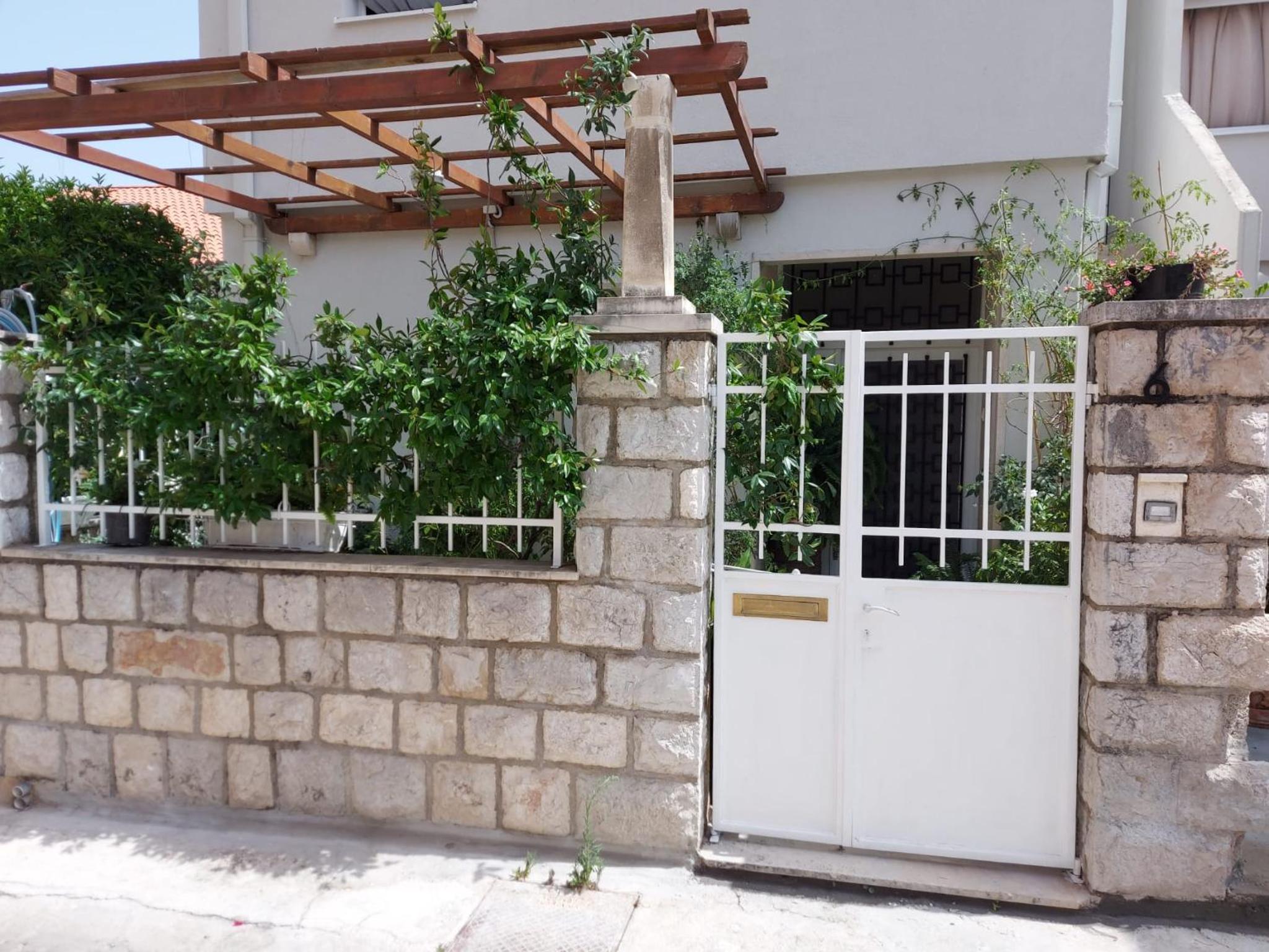 Apartment and Rooms Lapad