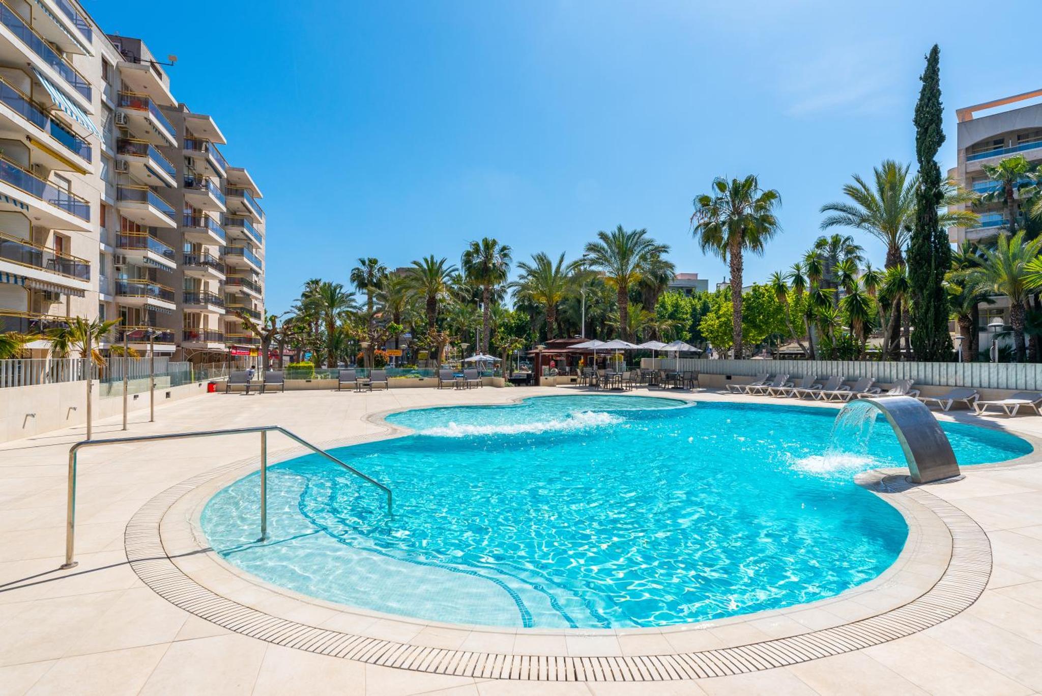 Salou Playa Family Suites by Rentalmar