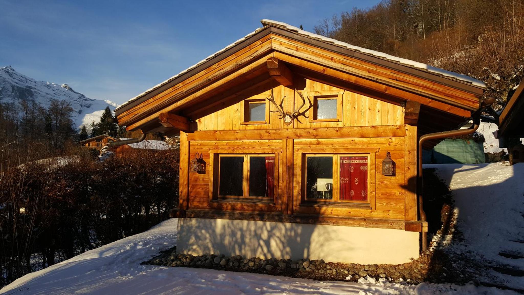 Chalet cosy proche Tramway du Mont-Blanc et centre