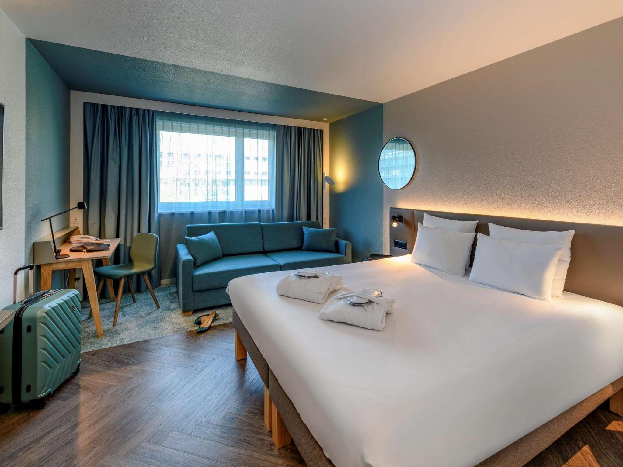 Novotel Zurich City West Hotel