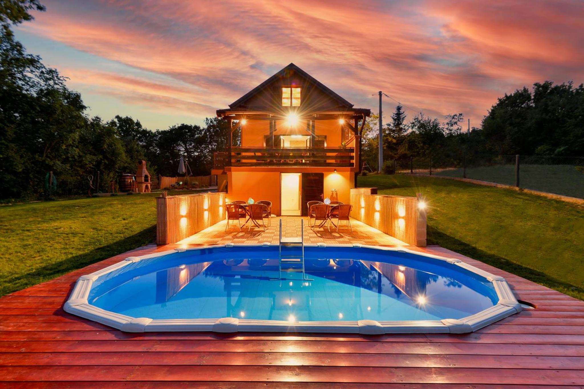 Jungle House with private pool and hot tub