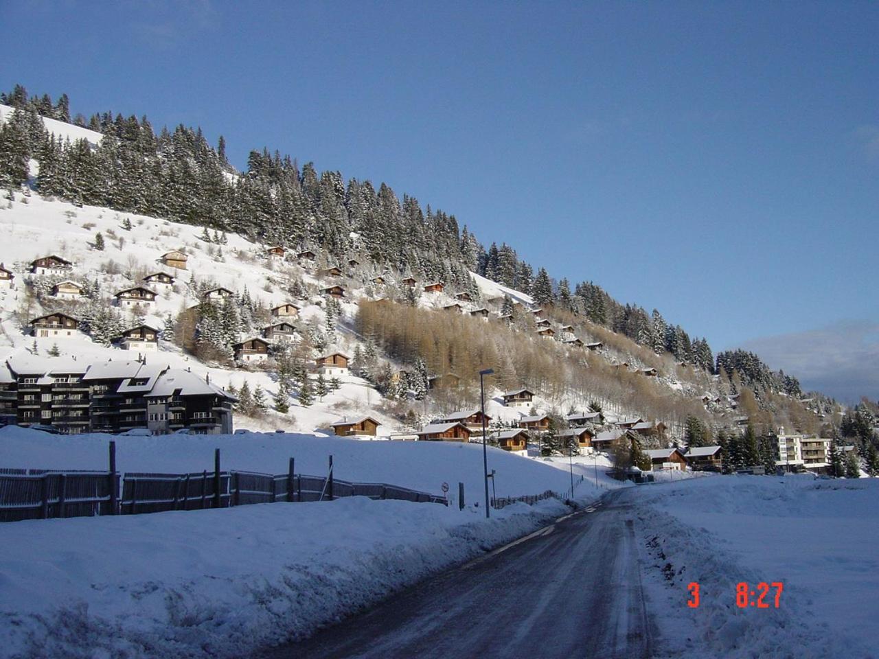 Charming chalet with panoramic view and private garage in Gruyère