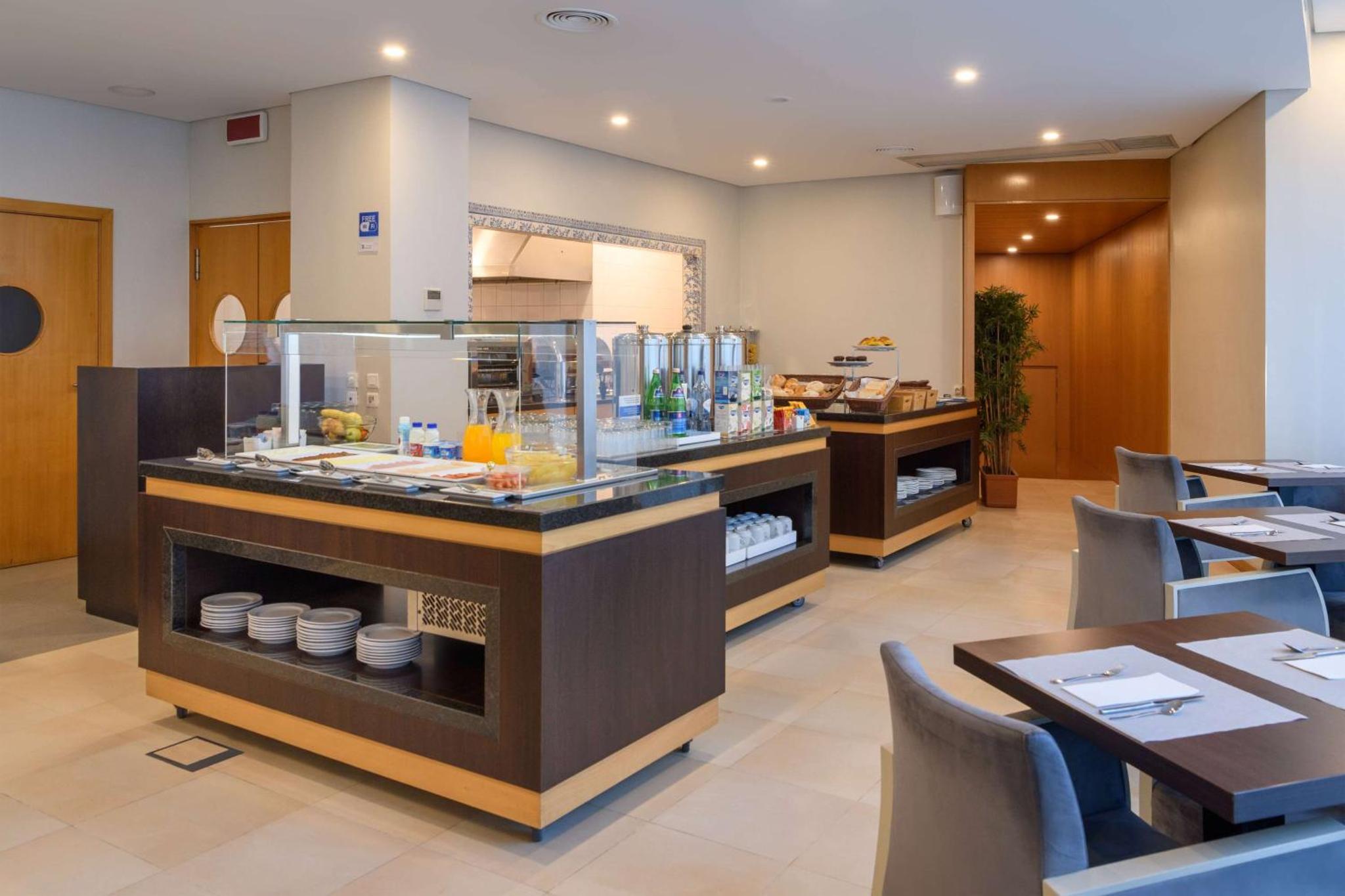 TRYP by Wyndham Porto Centro Hotel