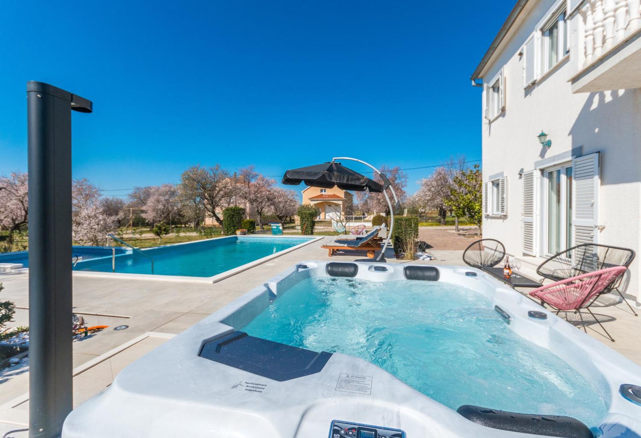Spacious villa Vito with large pool
