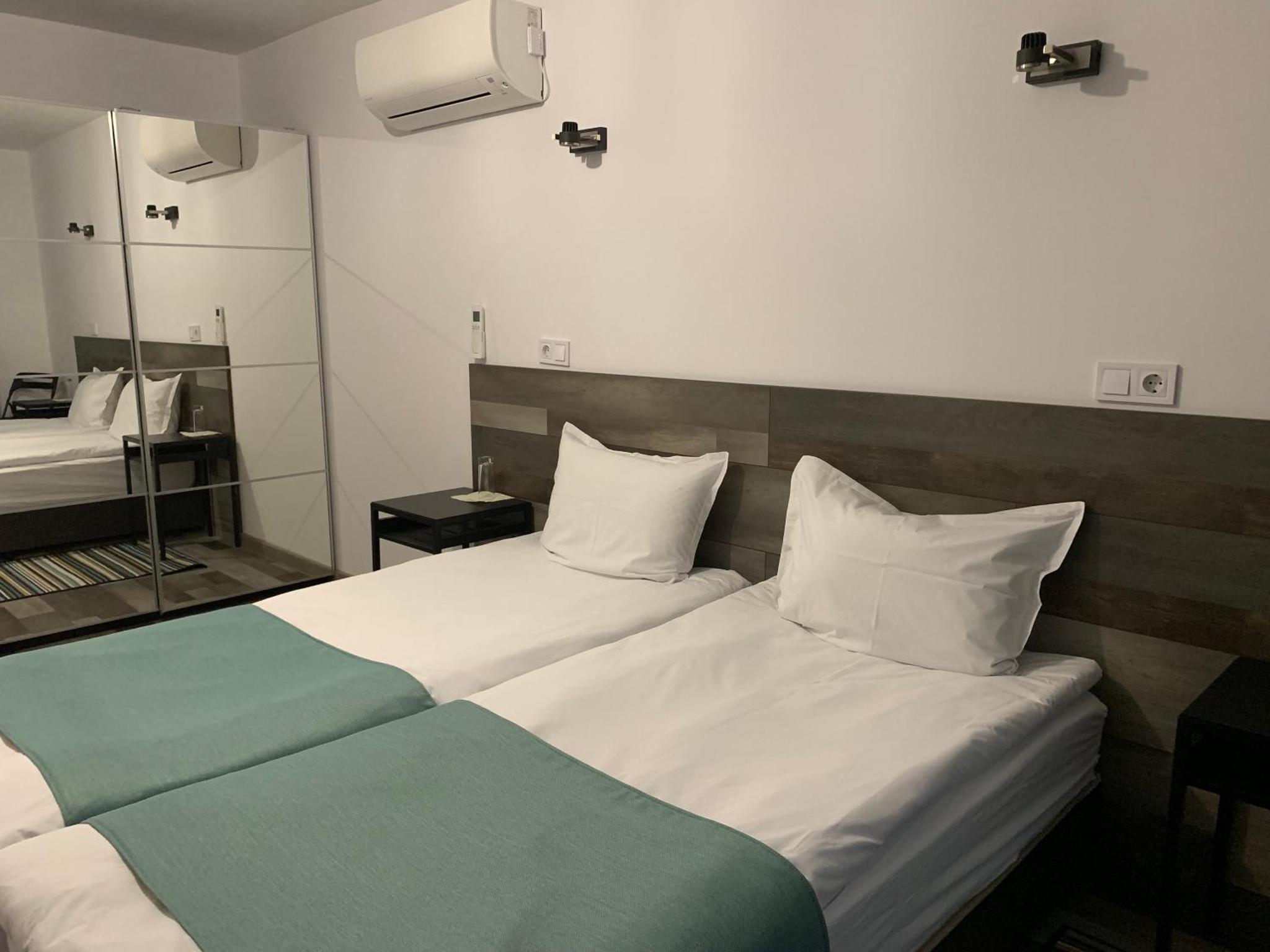 Arte Hotel Rooms & Apartments