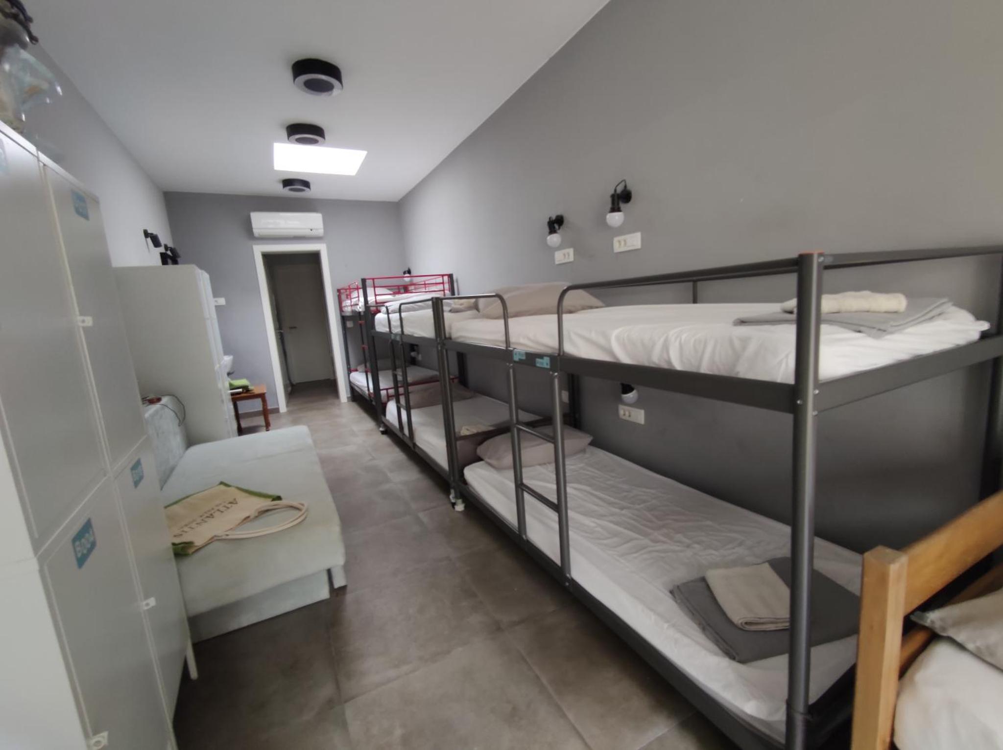 Hostel Makarska