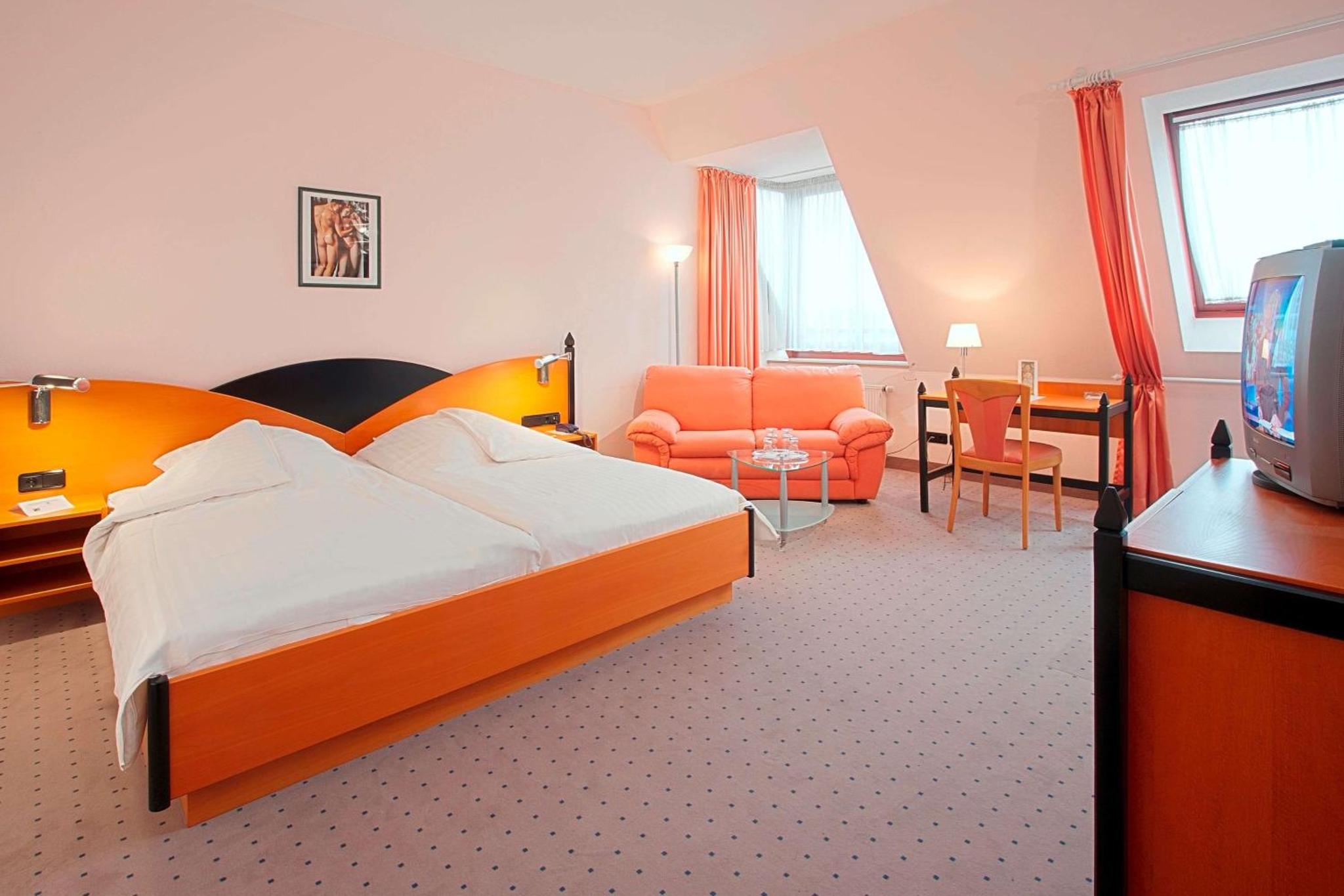 TRYP by Wyndham Kassel City Centre Hotel