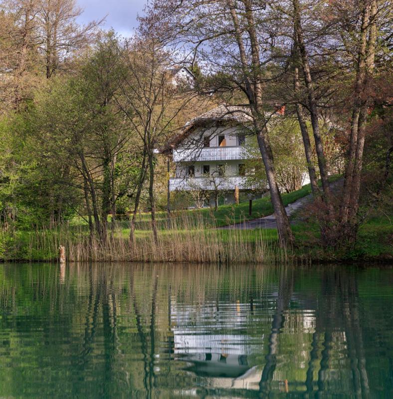 Apartments & Rooms Sebanc By Lake