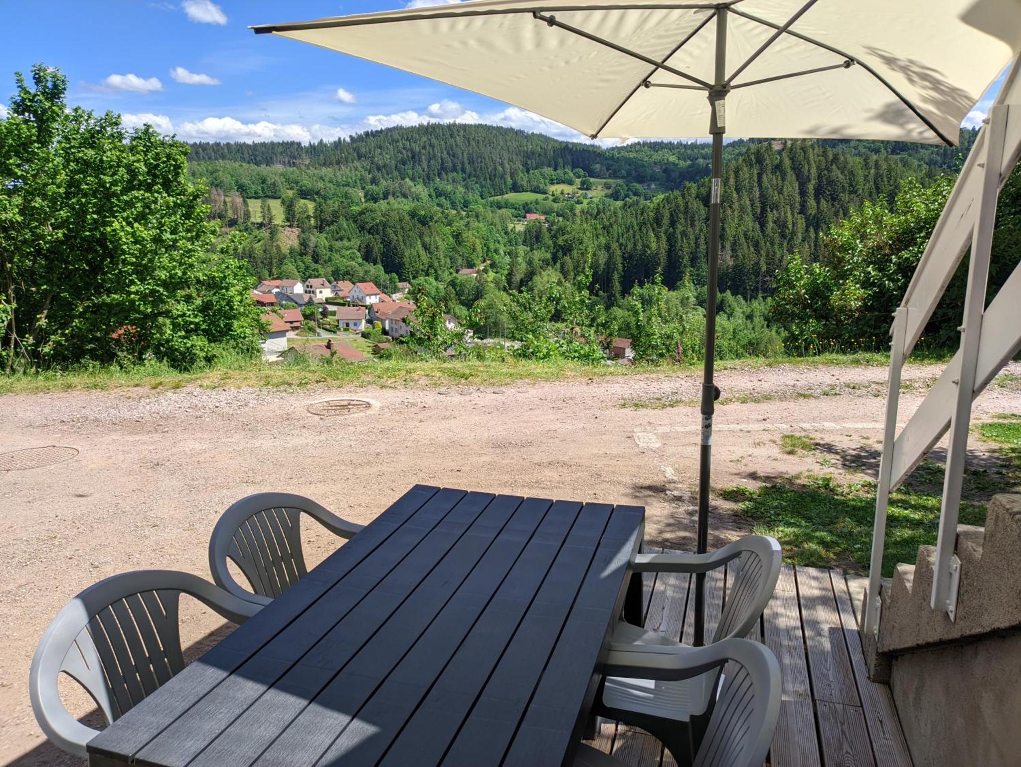 Appartement Au Centre du Tholy Pour 5 Personnes Maximum