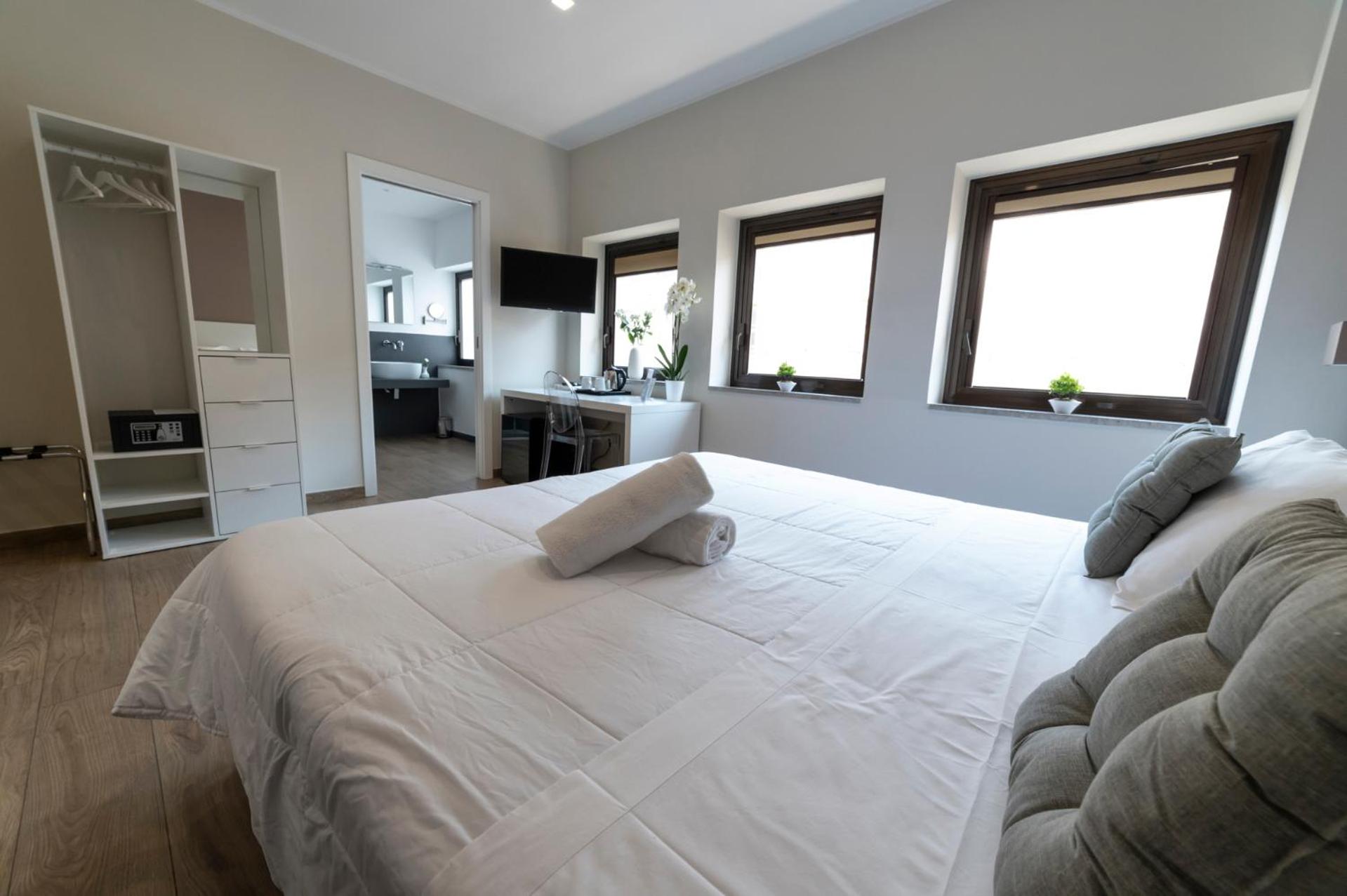 Ruggero Settimo Room & Suite