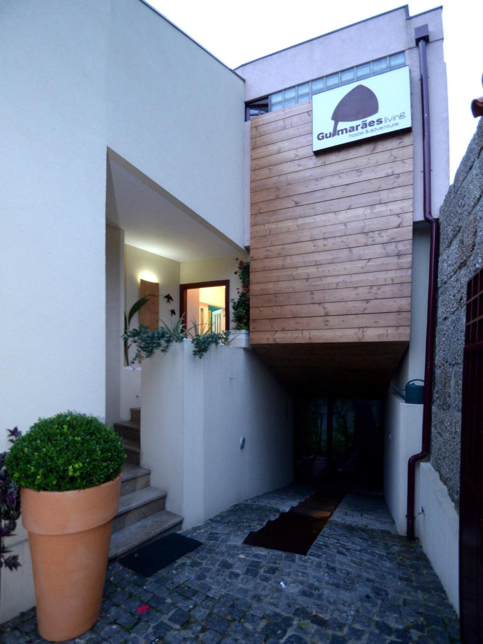 Guimaraes Living Hostel & Adventure