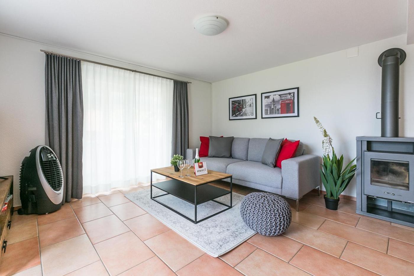 Spirit Apartments - Balkon mit Seesicht - Parkplatz