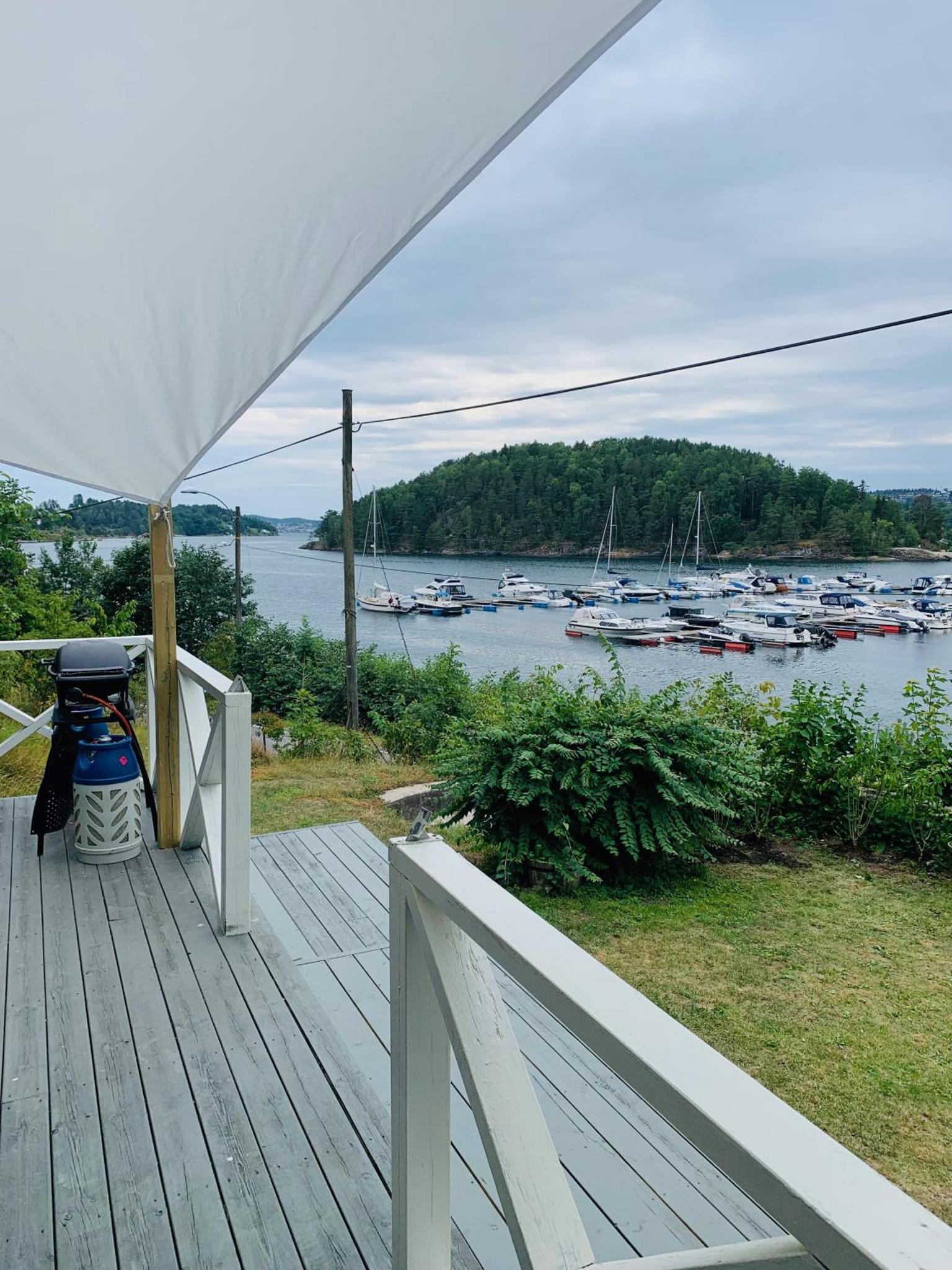 Renovated sea facing cottage on the Eidanger fjord