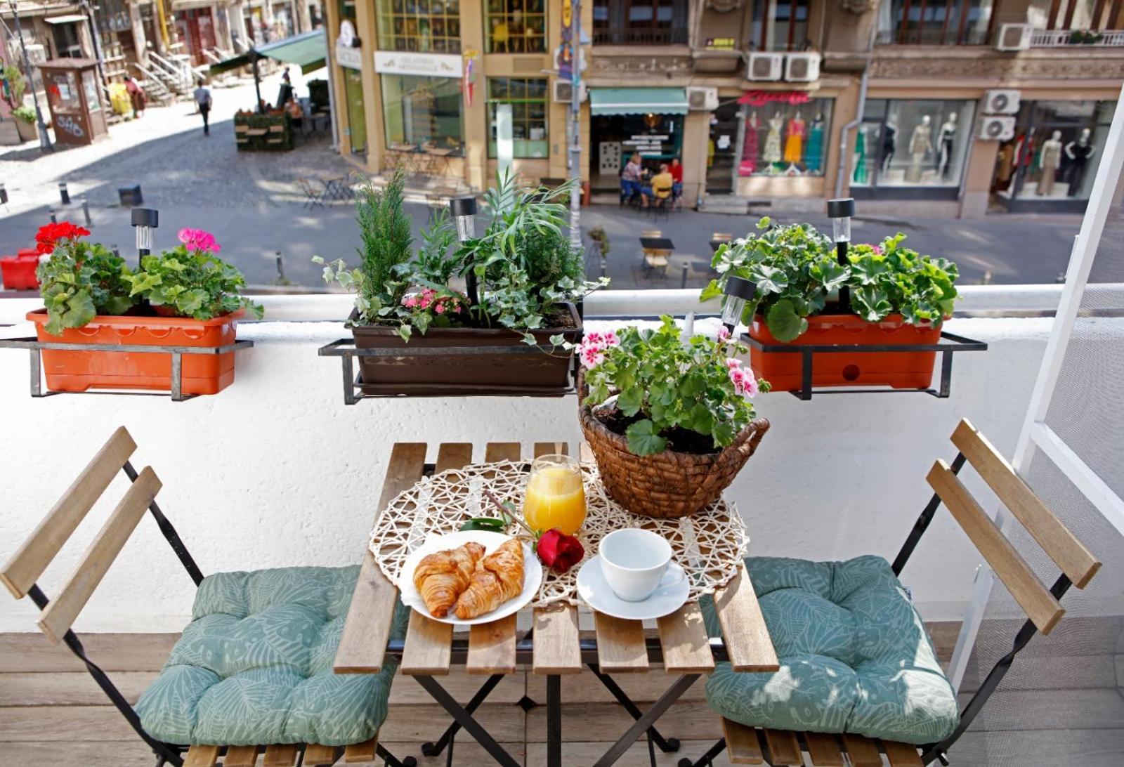 Traditional Romanian Apartments Old Town City