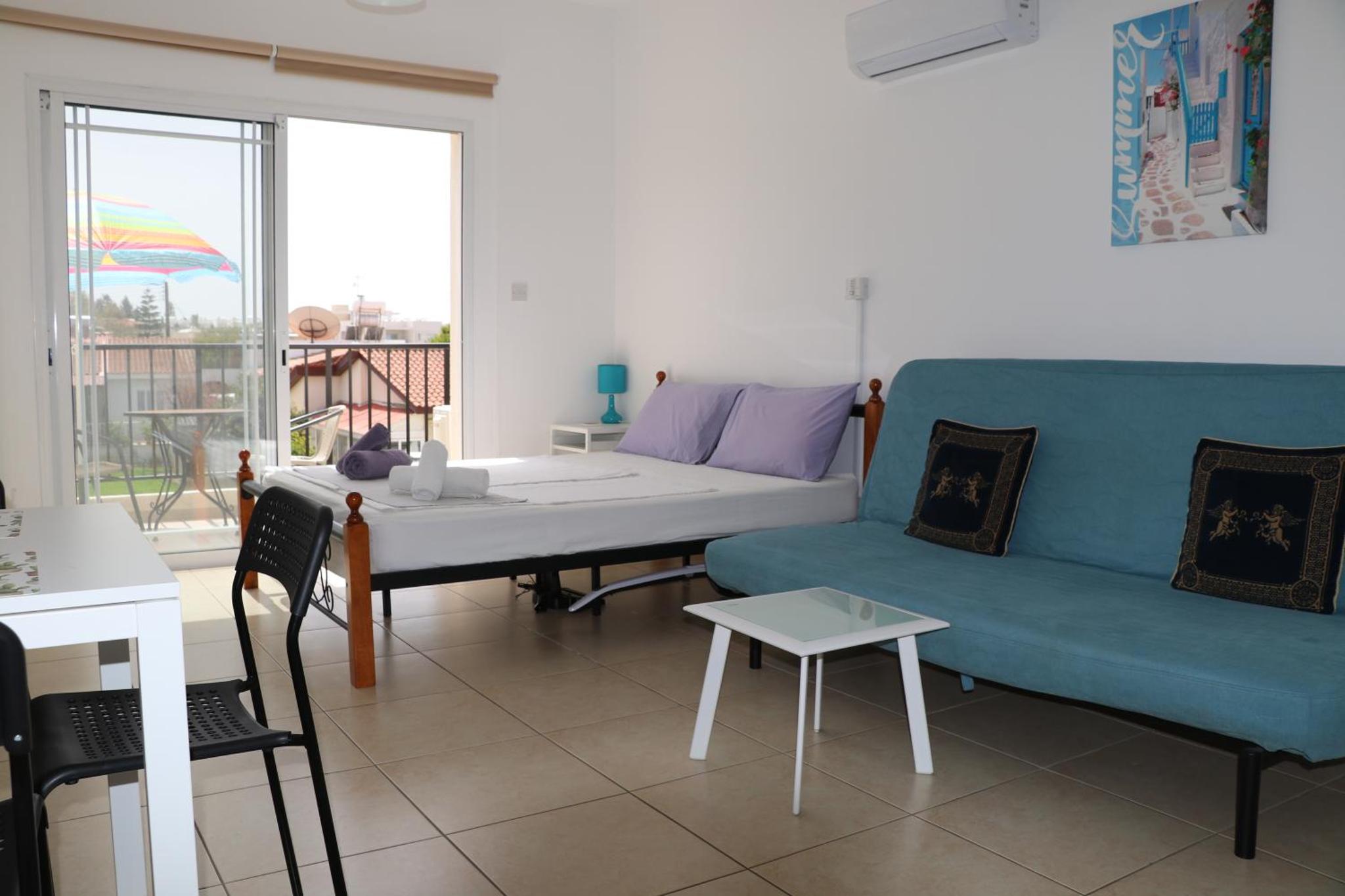 Apartment in Kato Pafos & 10 min to Venus beach