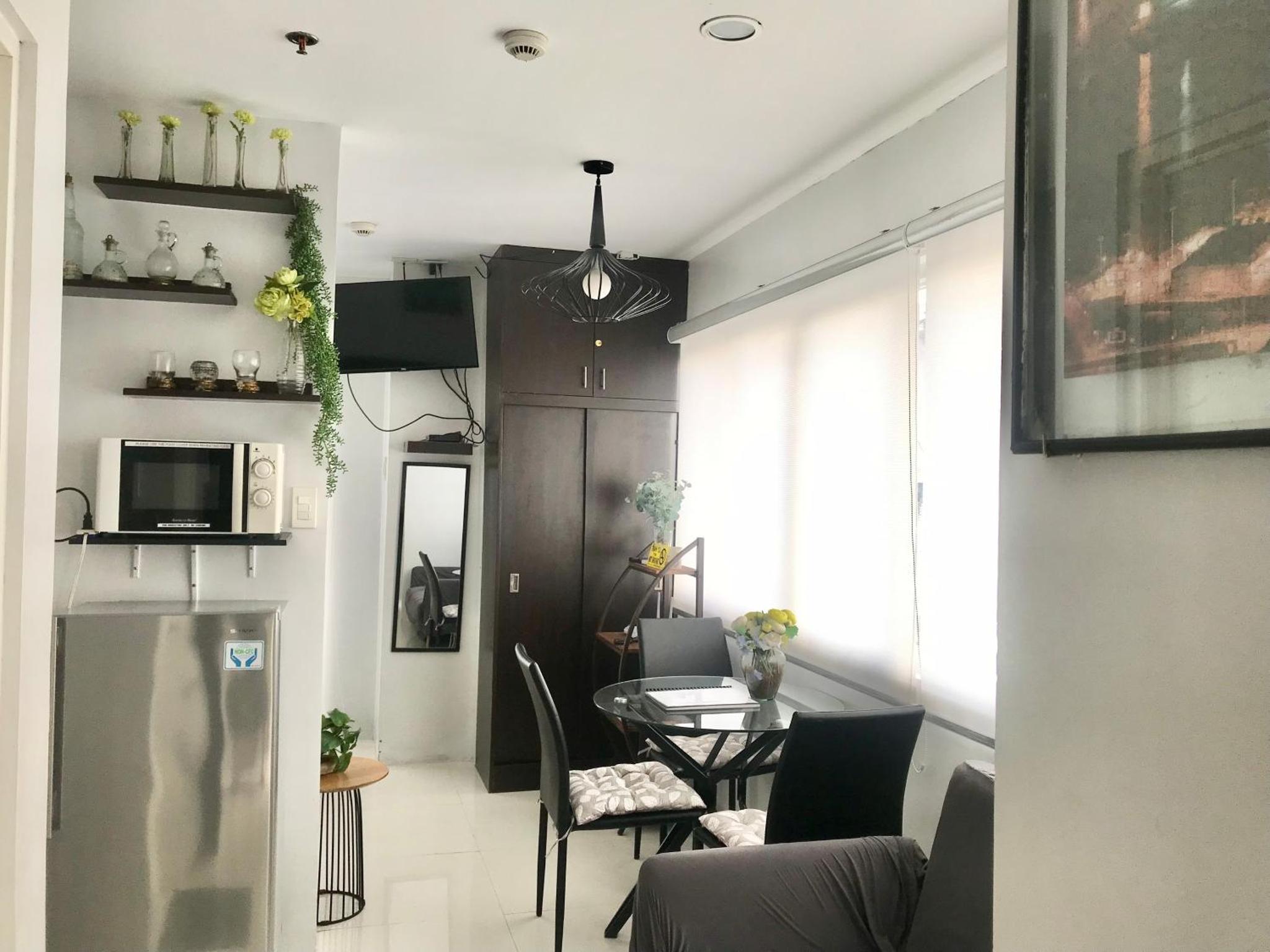 Cozy and Full Service Condo at the Heart of Bacolod