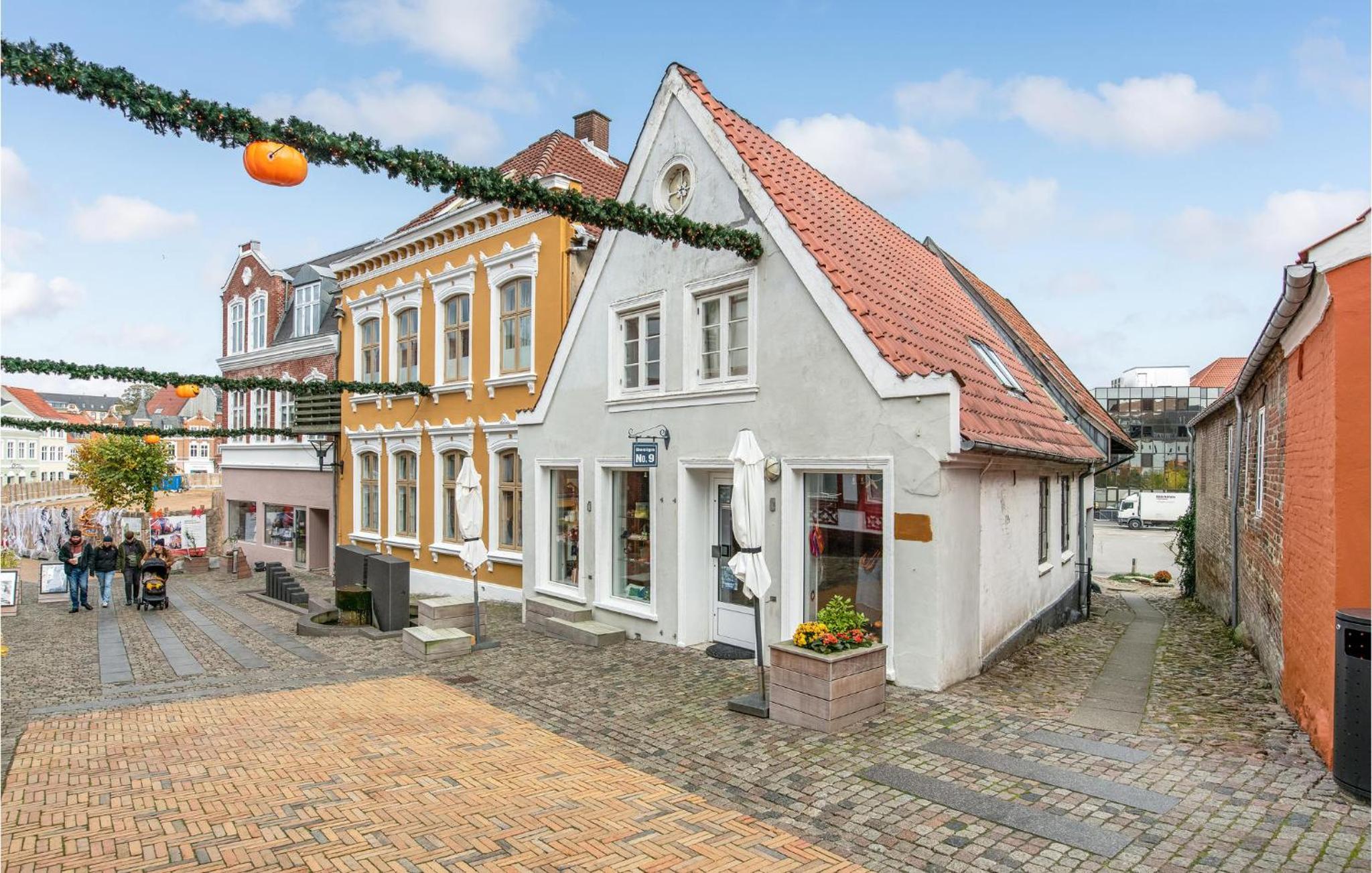 Amazing Apartment In Aabenraa With Wifi