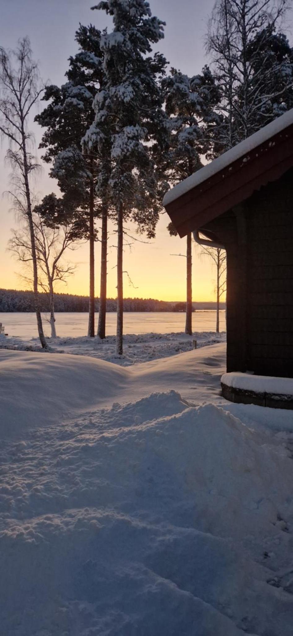 Lakeside log cabin Främby Udde Falun