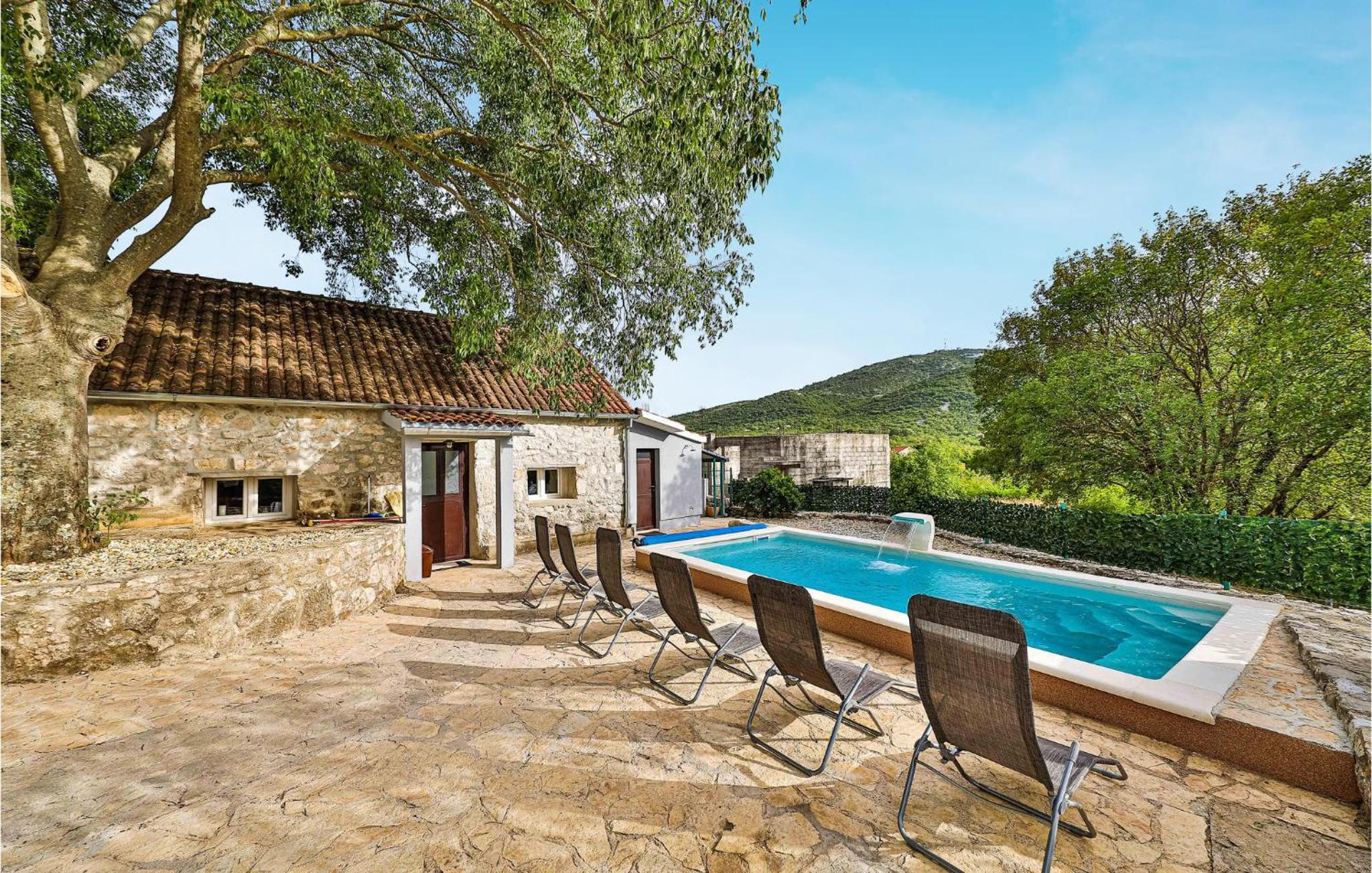 Stunning Home In Prgomet With Wifi, Outdoor Swimming Pool And Heated Swimming Pool