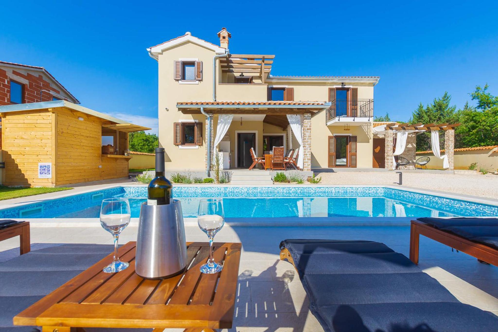 Villa David - luxurious secluded villa with a heated pool