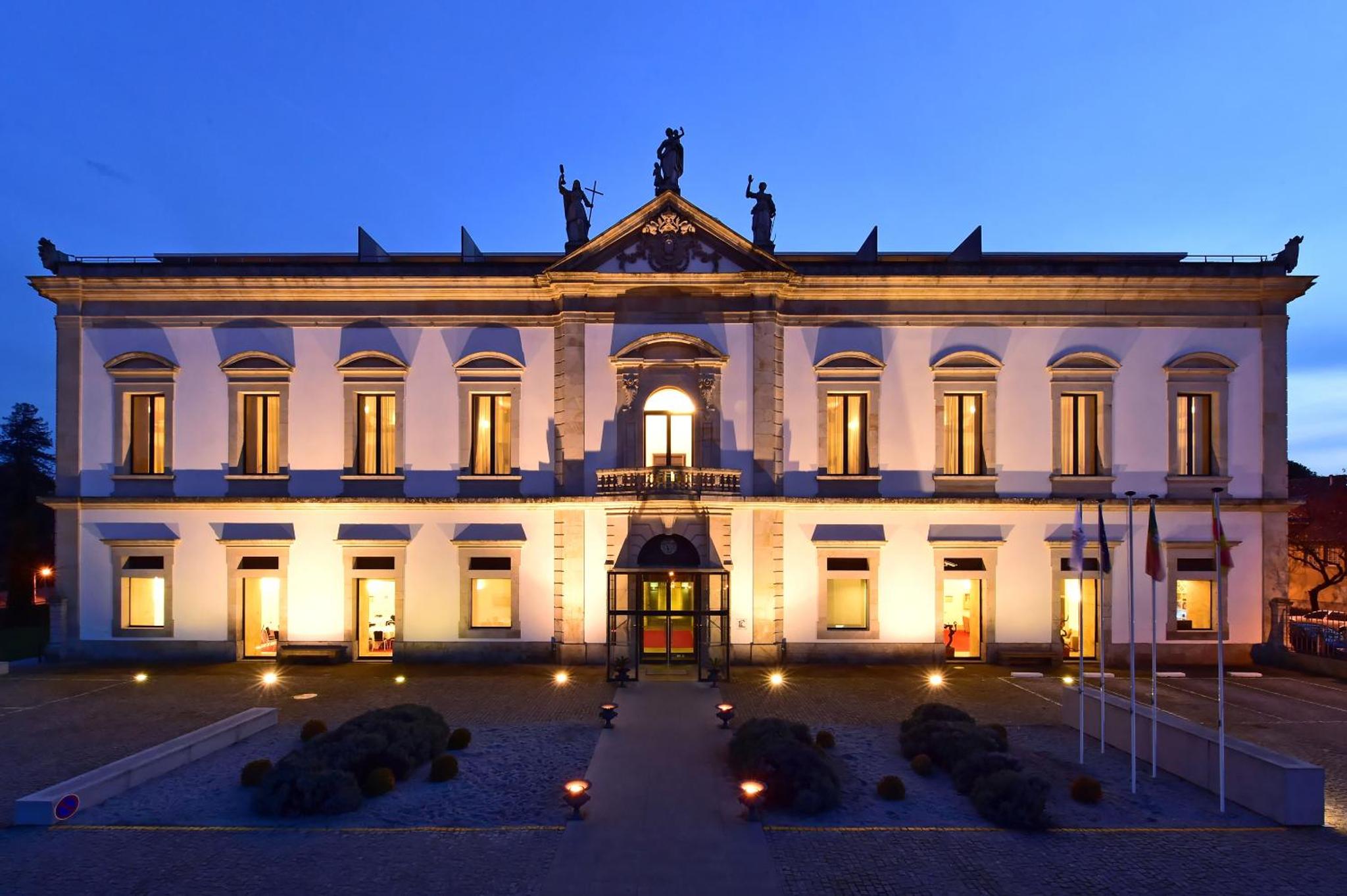 Pousada Viseu - Historic Hotel