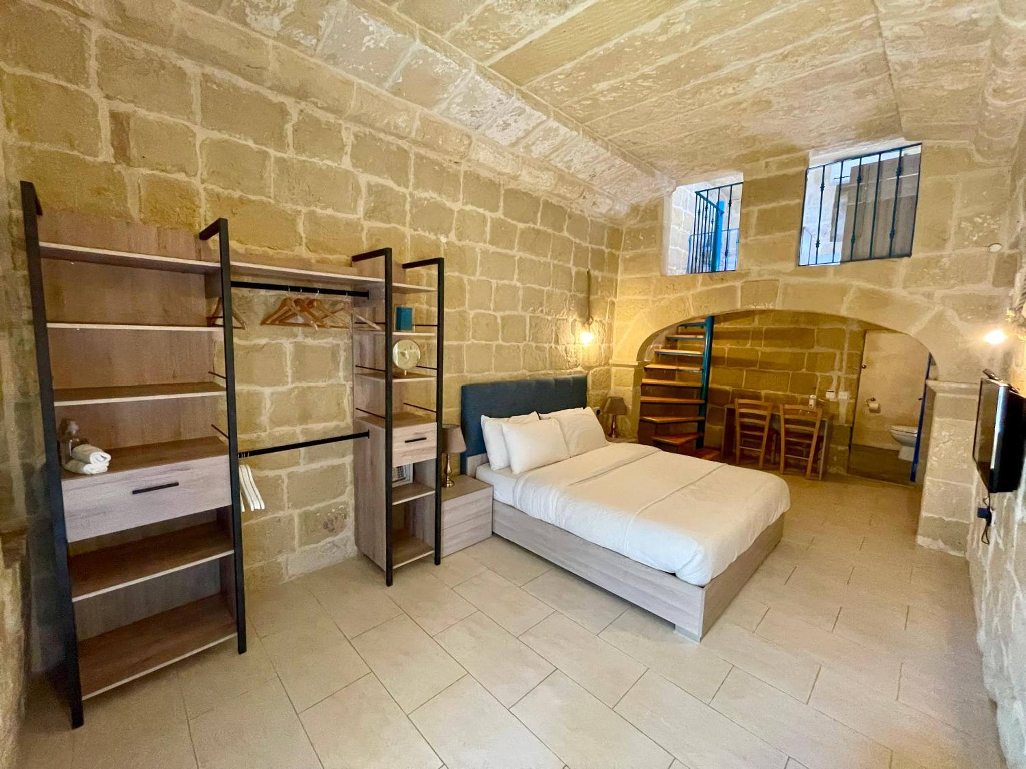 Ta' Pinu Bed And Breakfast