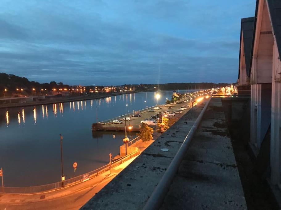 City centre Rooftop apartment alongside river Suir