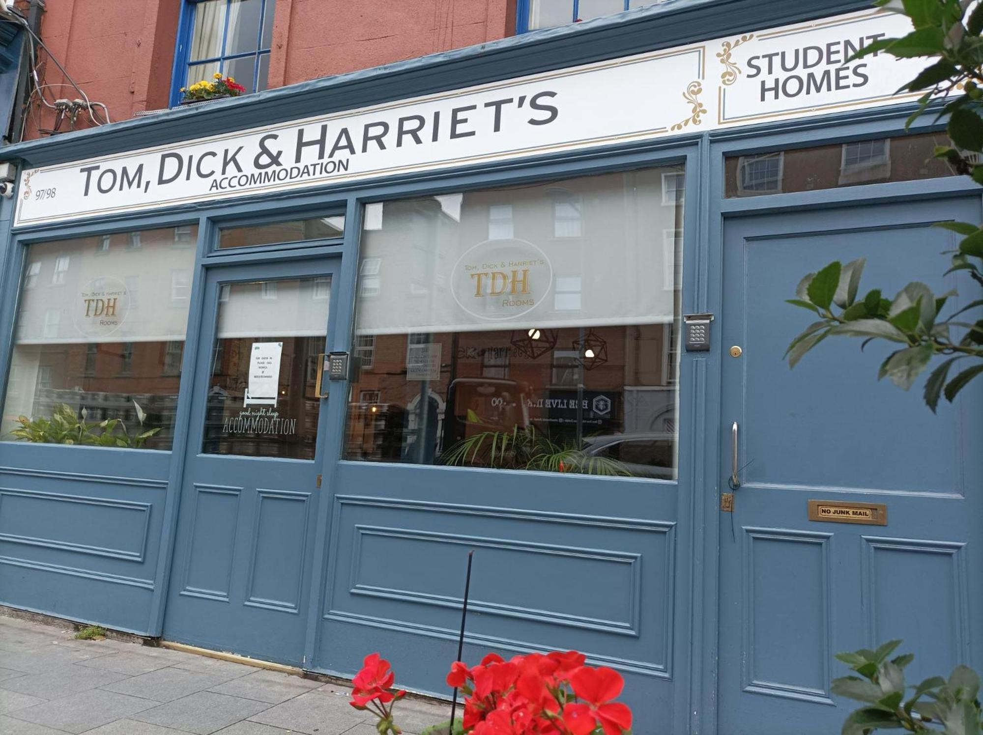 Tom Dick & Harriet's