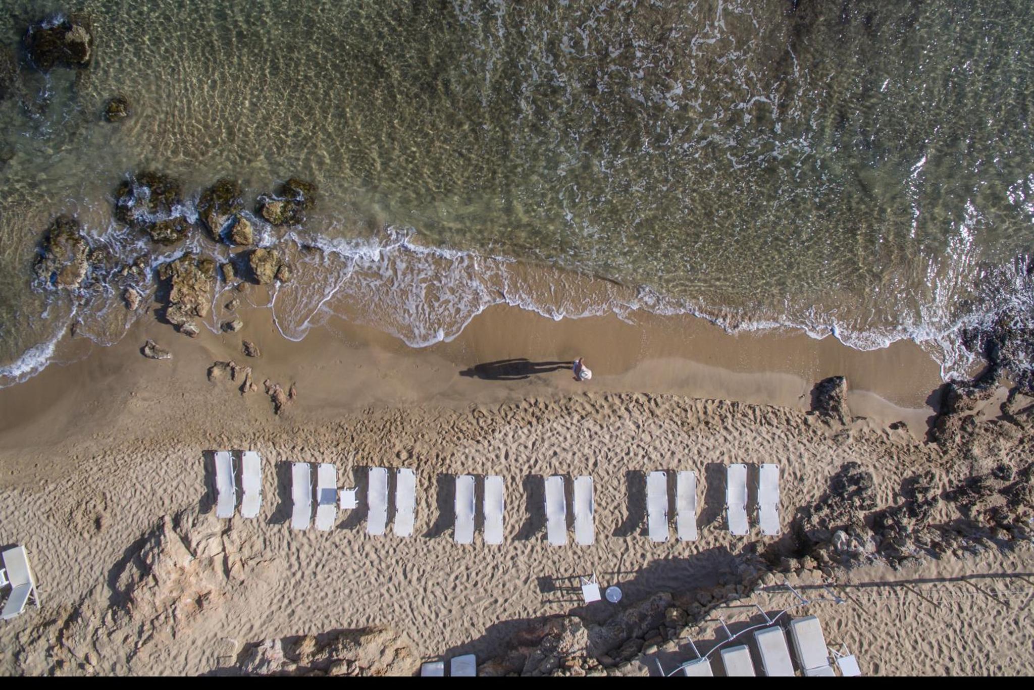 Parthenis Beach Suites By The Sea