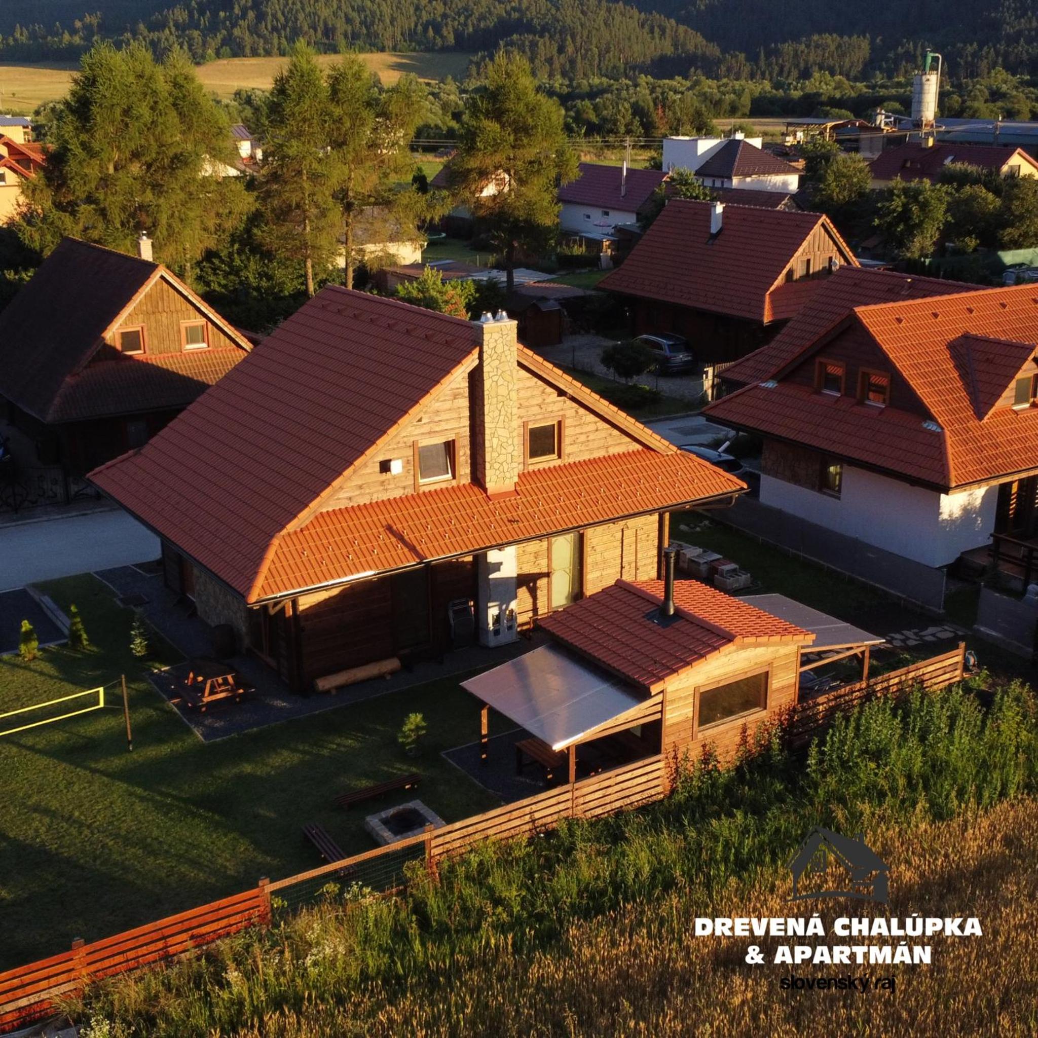 DREVENÁ CHALÚPKA Slovenský raj HRABUŠICE